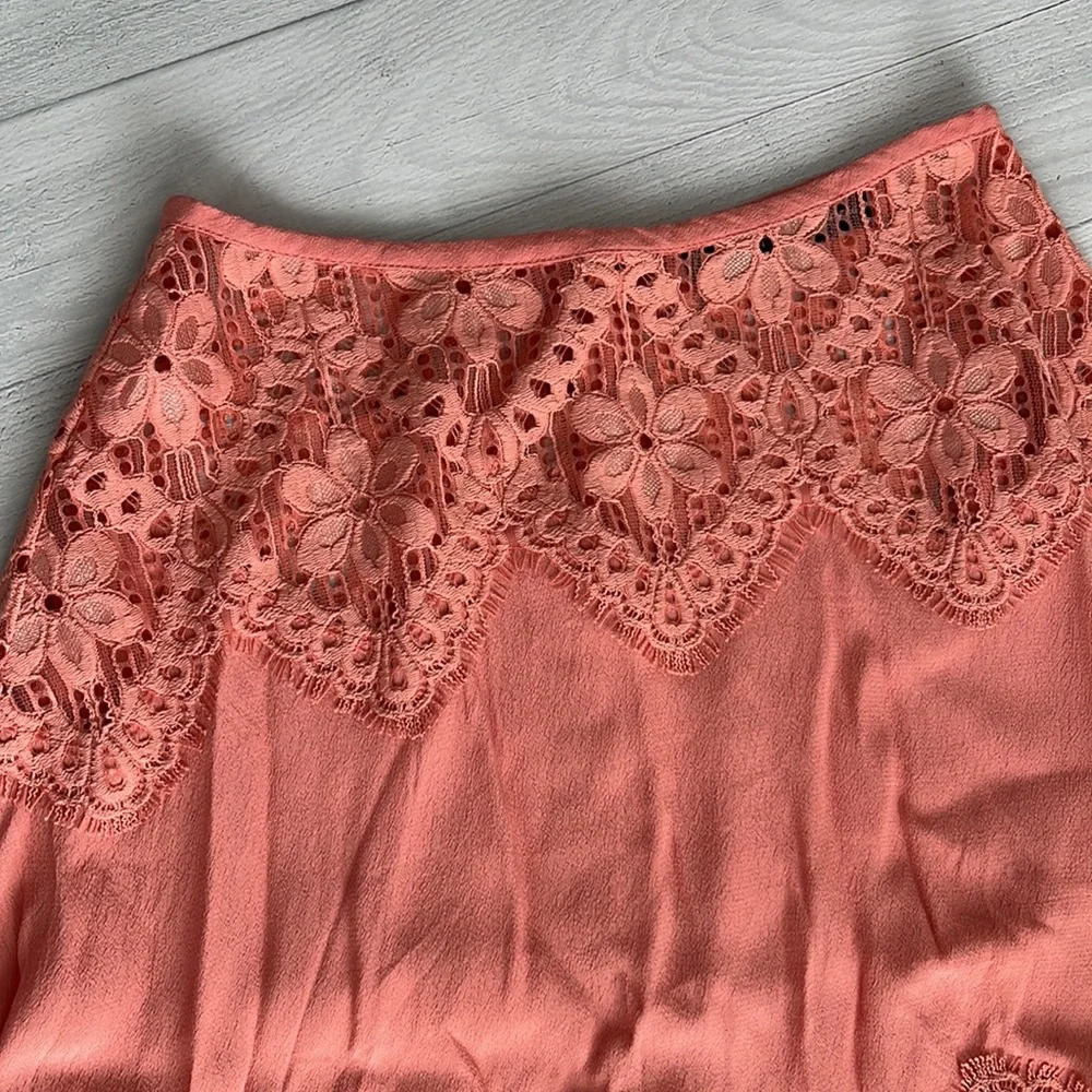 For Love & Lemons Blush Pink Crochet Embroidered Skirt XS - Picture 3 of 8